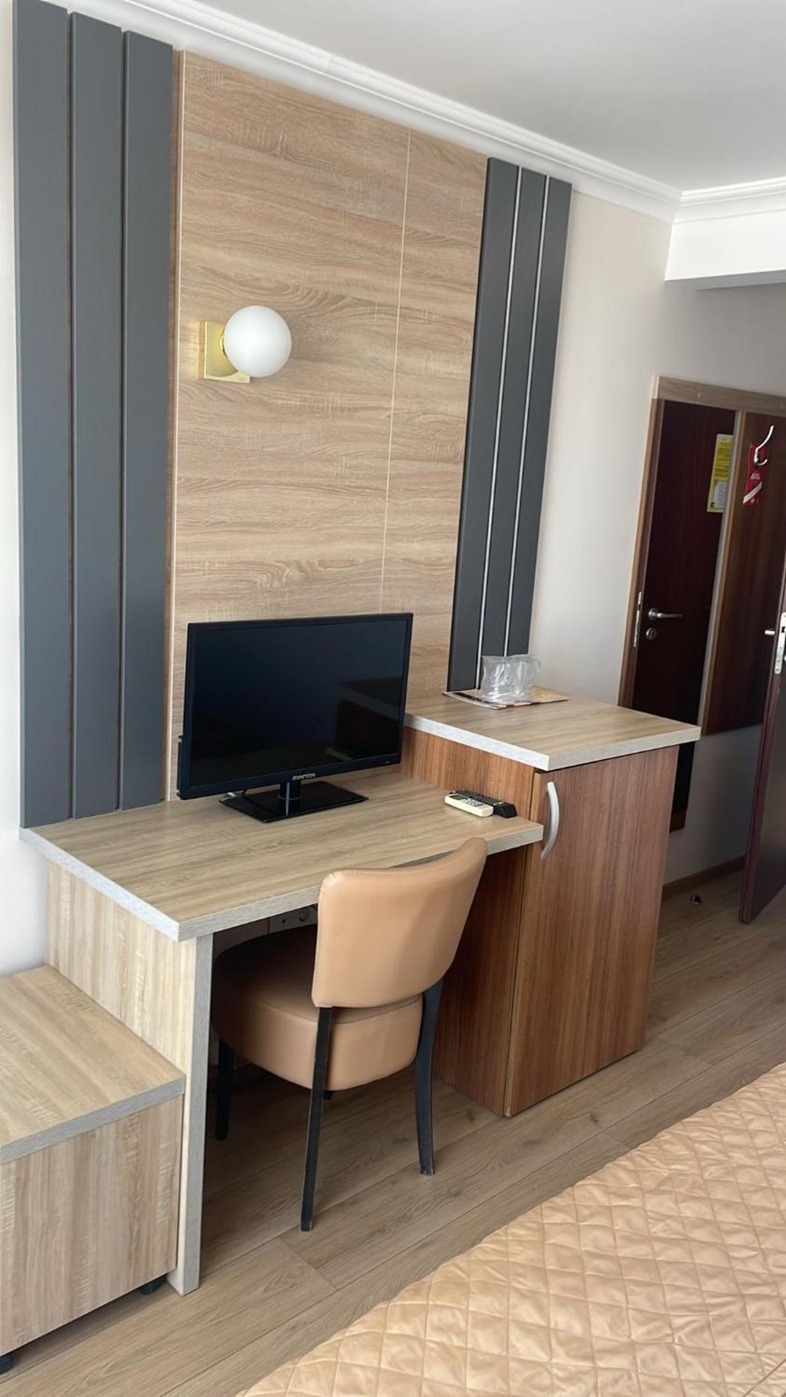 Astoria Patria Hotel Mamaia Ngoại thất bức ảnh