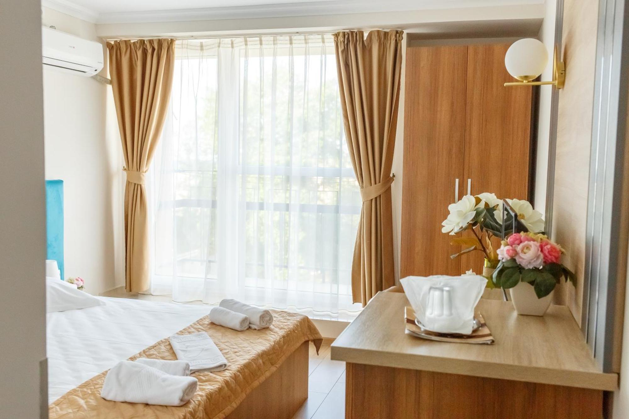 Astoria Patria Hotel Mamaia Ngoại thất bức ảnh
